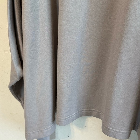 Bryn Walker Beige Grey Asymmetrical Hem Oversized Lagenlook Tunic Blouse Sz Lg - Picture 8 of 12